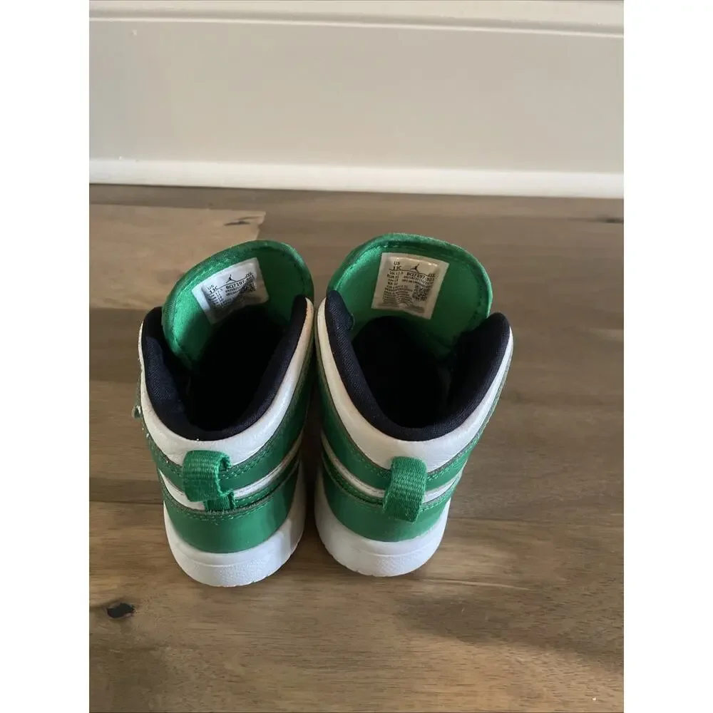 Nike Sky Jordan Kids shoes - Picture 4 of 10